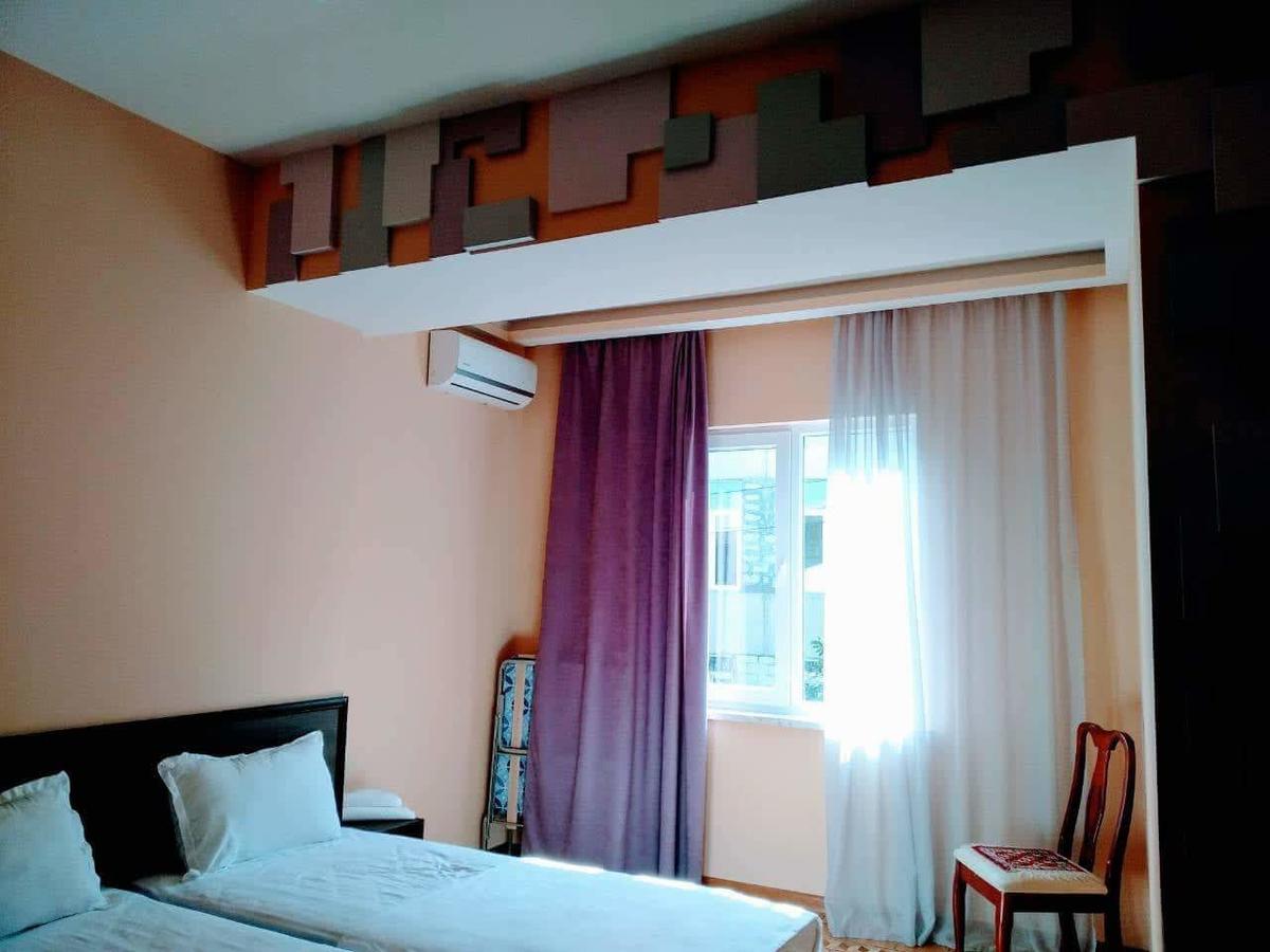 Riverside Hotel 예레반 외부 사진